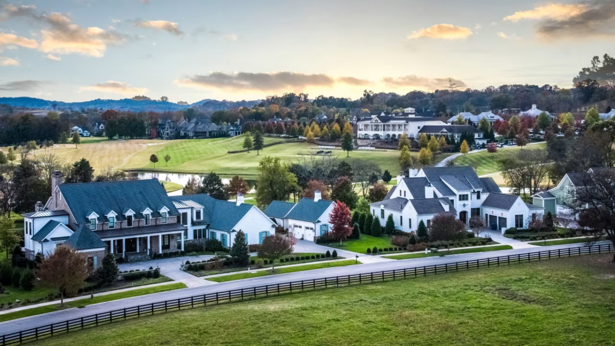 Luxury Neighborhoods in College Grove TN